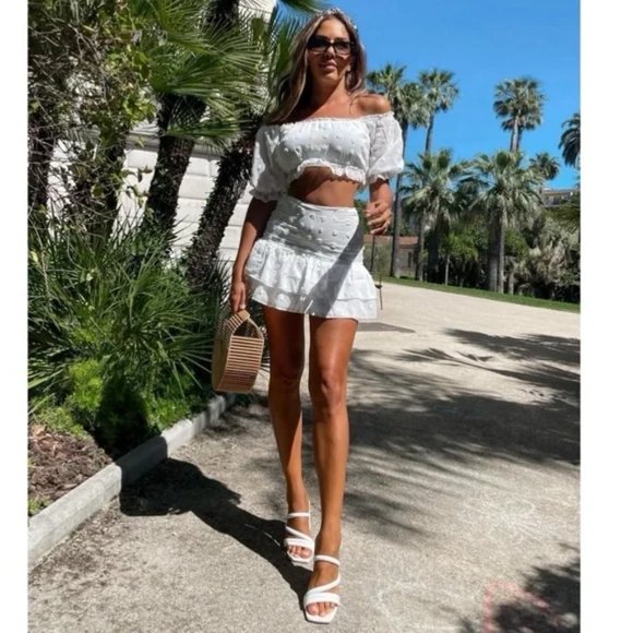 White Short Sleeve Off Shoulder Crop Top and High Waist Mini Skirt Two Piece Set - Picture 13 of 16